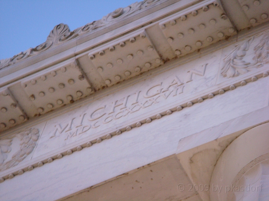 Washington DC [2009 July 03] 253.JPG - Scenes from The Lincoln Memorial